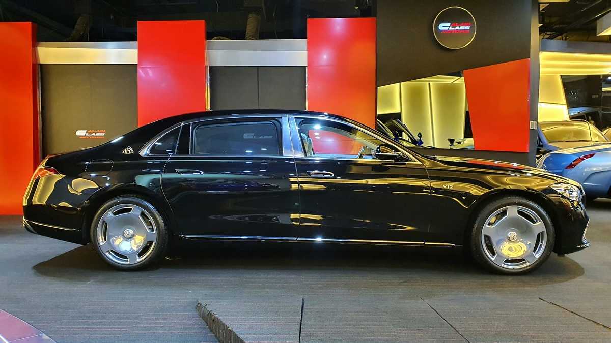 Rent Mercedes Maybach S680 | Luxury Car Rental | Great-pic_4