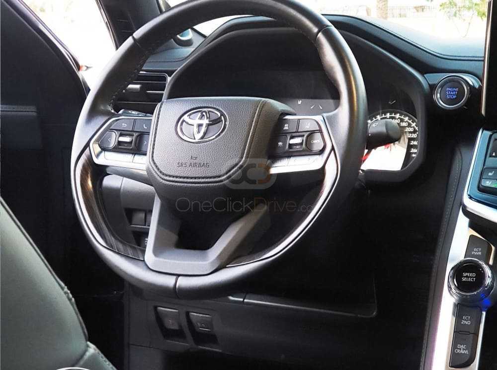 RENT TOYOTA LAND CRUISER EXR V4 2022 IN DUBAI-pic_4