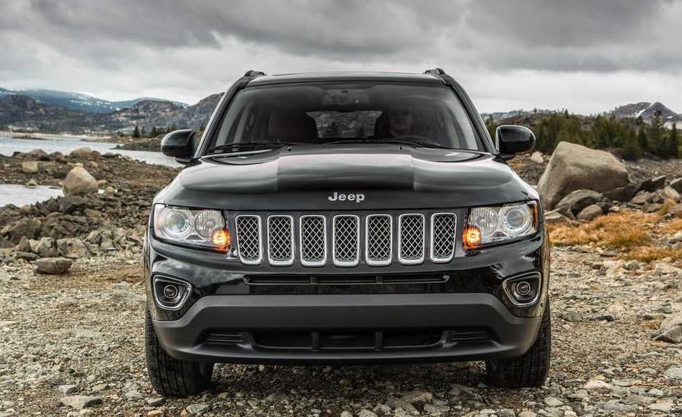 Rent Jeep Grand Cherokee SRT 2015-pic_5