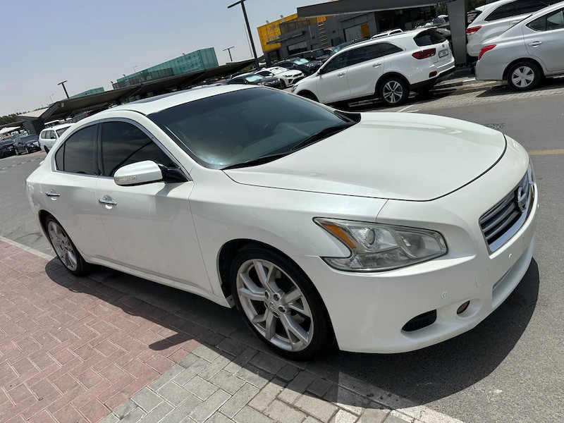 Nissan Maxima-image