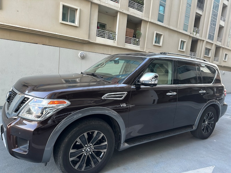 Nissan Armada Platinum-image
