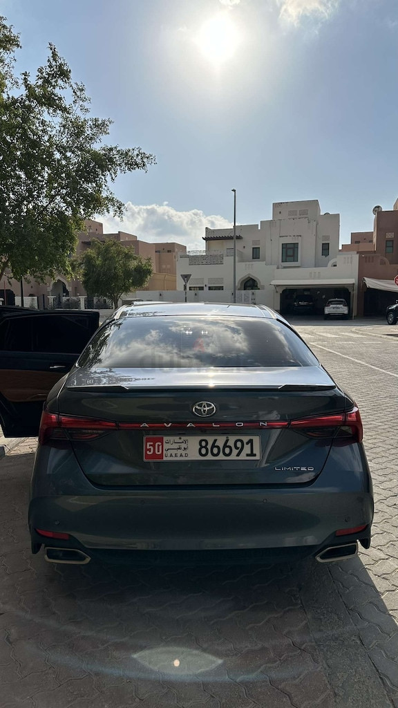 Toyota Avalon-image