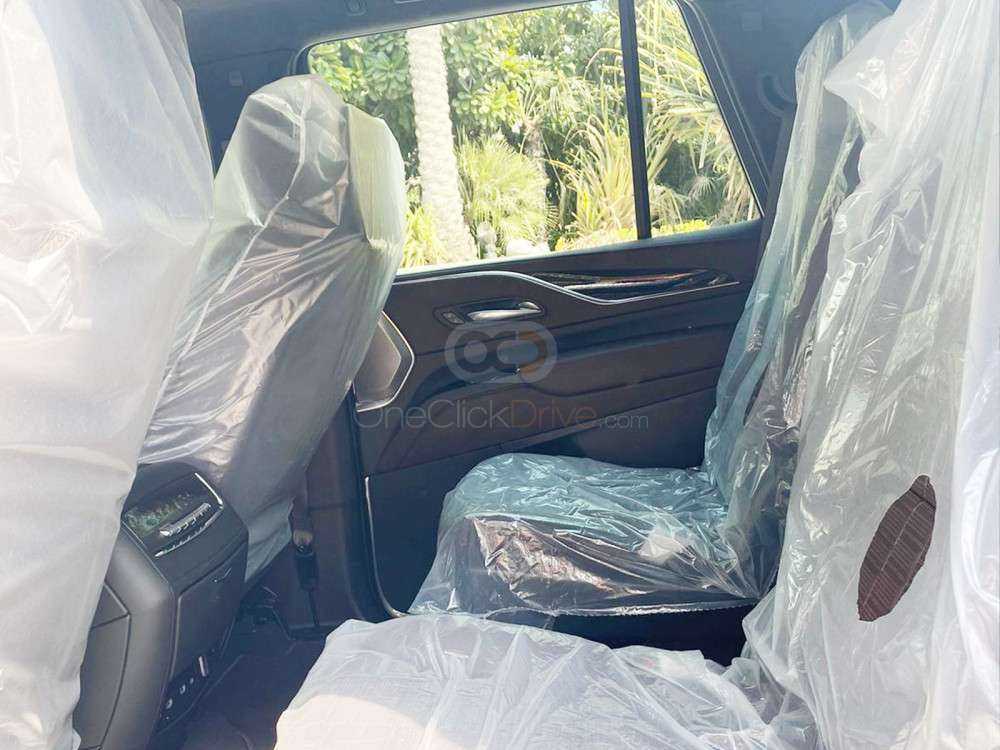 RENT CADILLAC ESCALADE PLATINUM SPORT 2021 IN DUBAI-pic_4