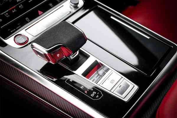 RENT AUDI Q8 2021 IN DUBAI-pic_4
