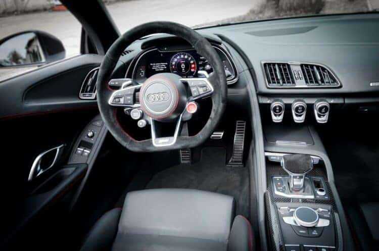 RENT AUDI R8 SPYDER V10 2021 IN DUBAI-pic_4