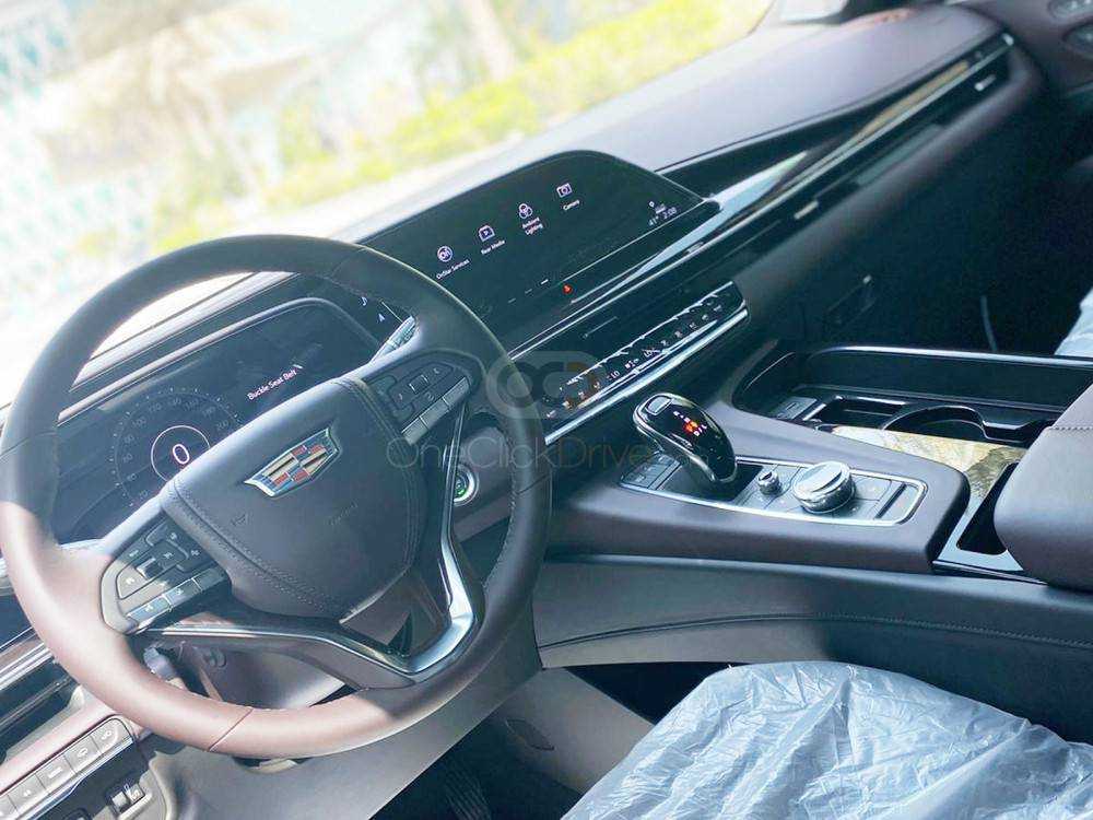 RENT CADILLAC ESCALADE PLATINUM SPORT 2021 IN DUBAI-pic_2