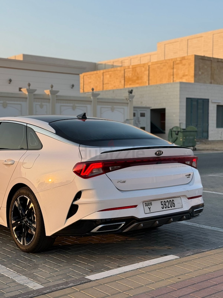 Kia K5 GT-Line-pic_1