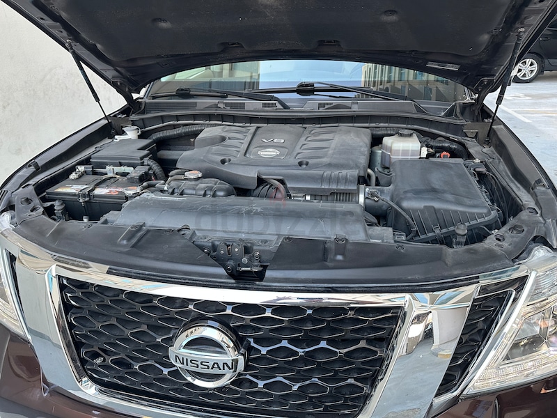 Nissan Armada Platinum-pic_3