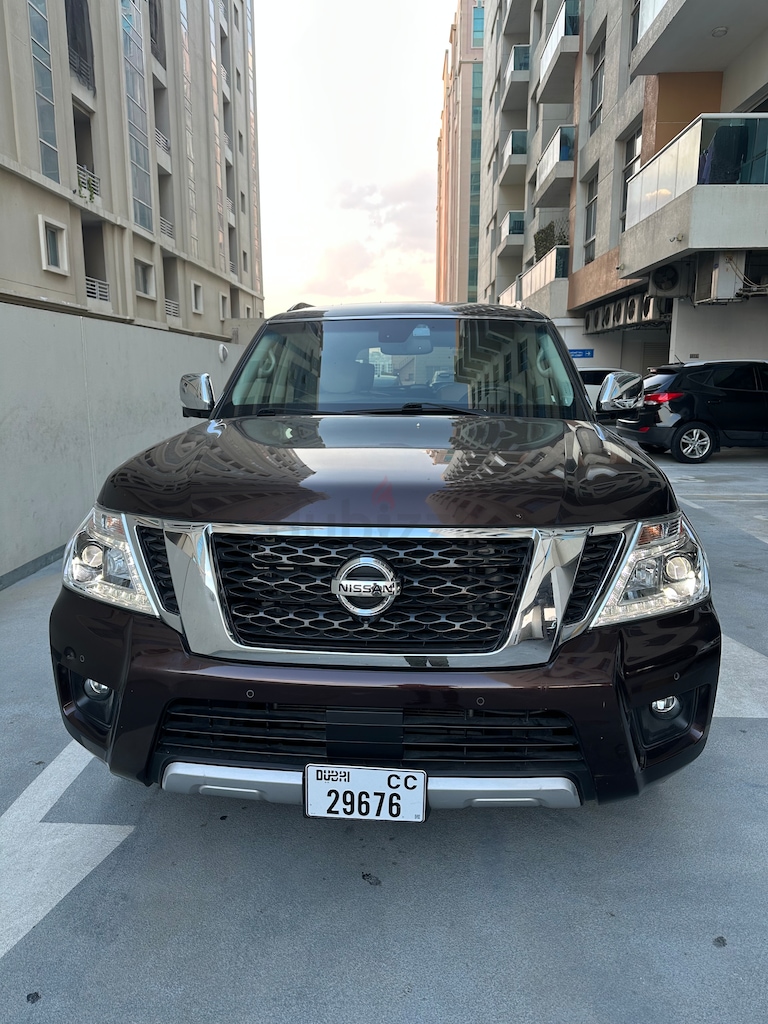 Nissan Armada Platinum-pic_2