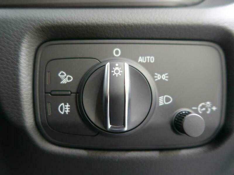 Rent Audi A4 2022-pic_4