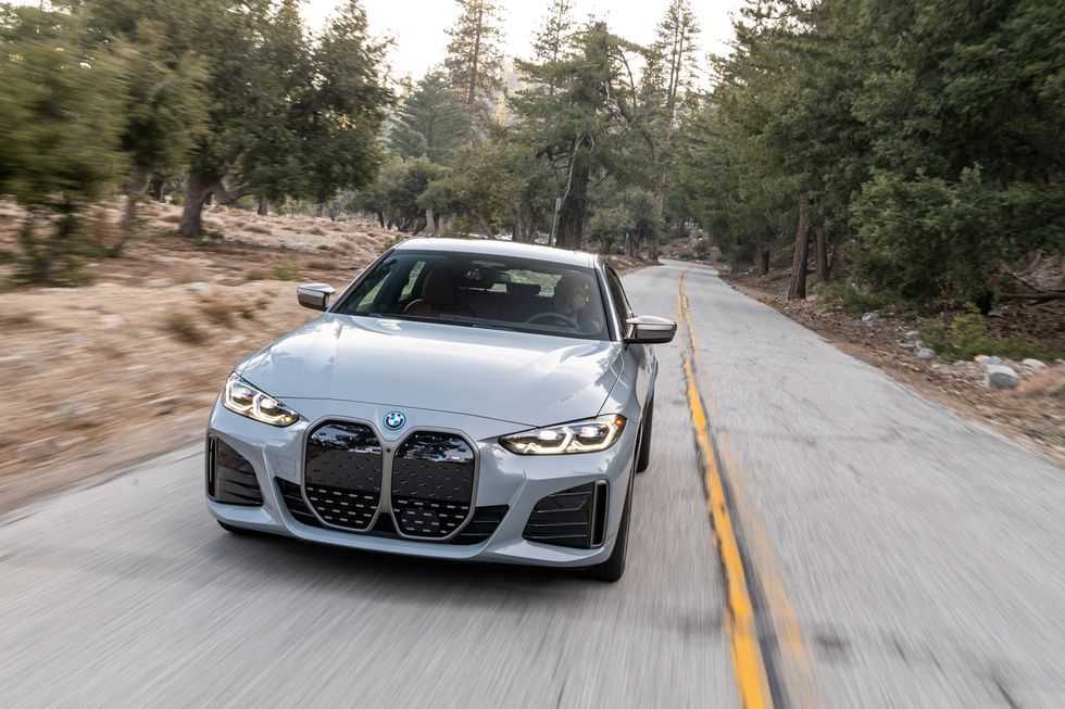 Rent BMW 420i 2022-pic_1