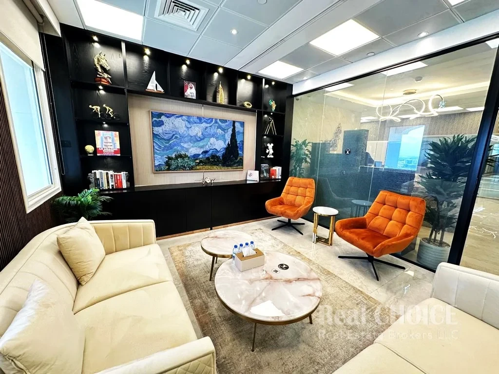 Fully serviced open plan office space for you and your team in Dubai, Sheikh Rasheed Tower, DTWC