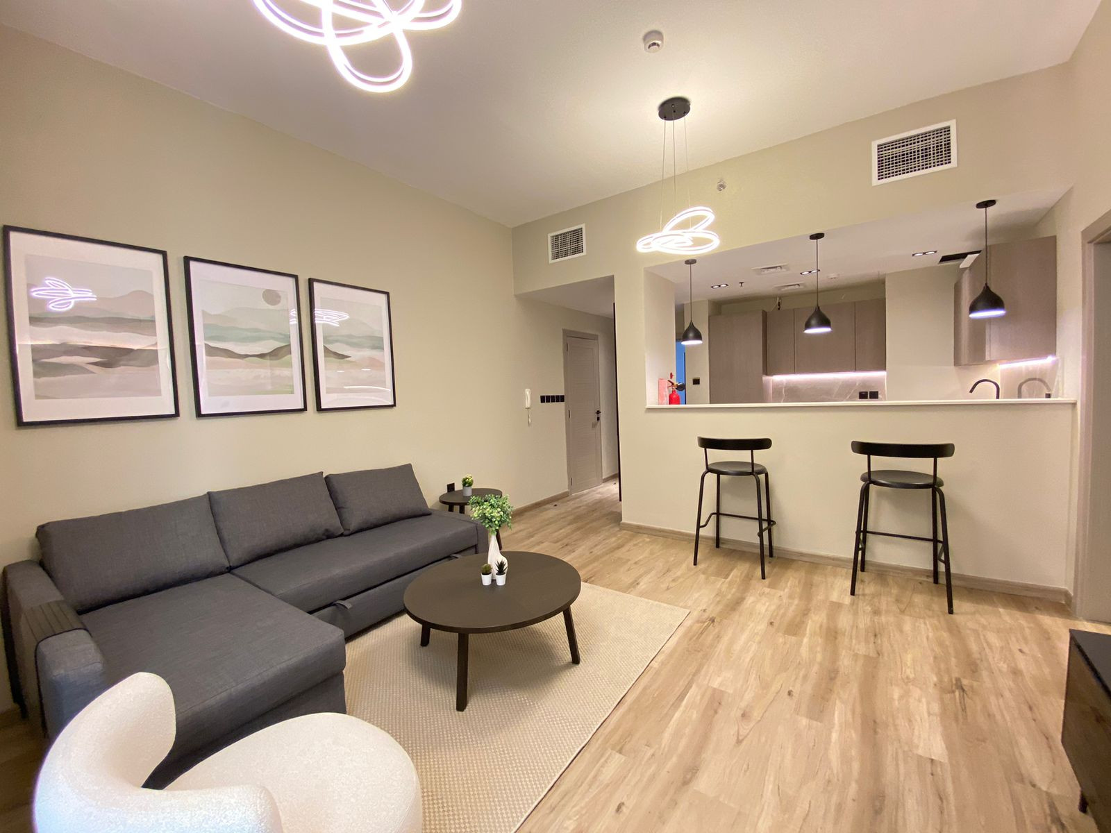 Luxurious 1-Bedroom Apartment with 2 Washrooms | Flexible Payment Options